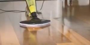 using a steam cleaner on laminate flooring